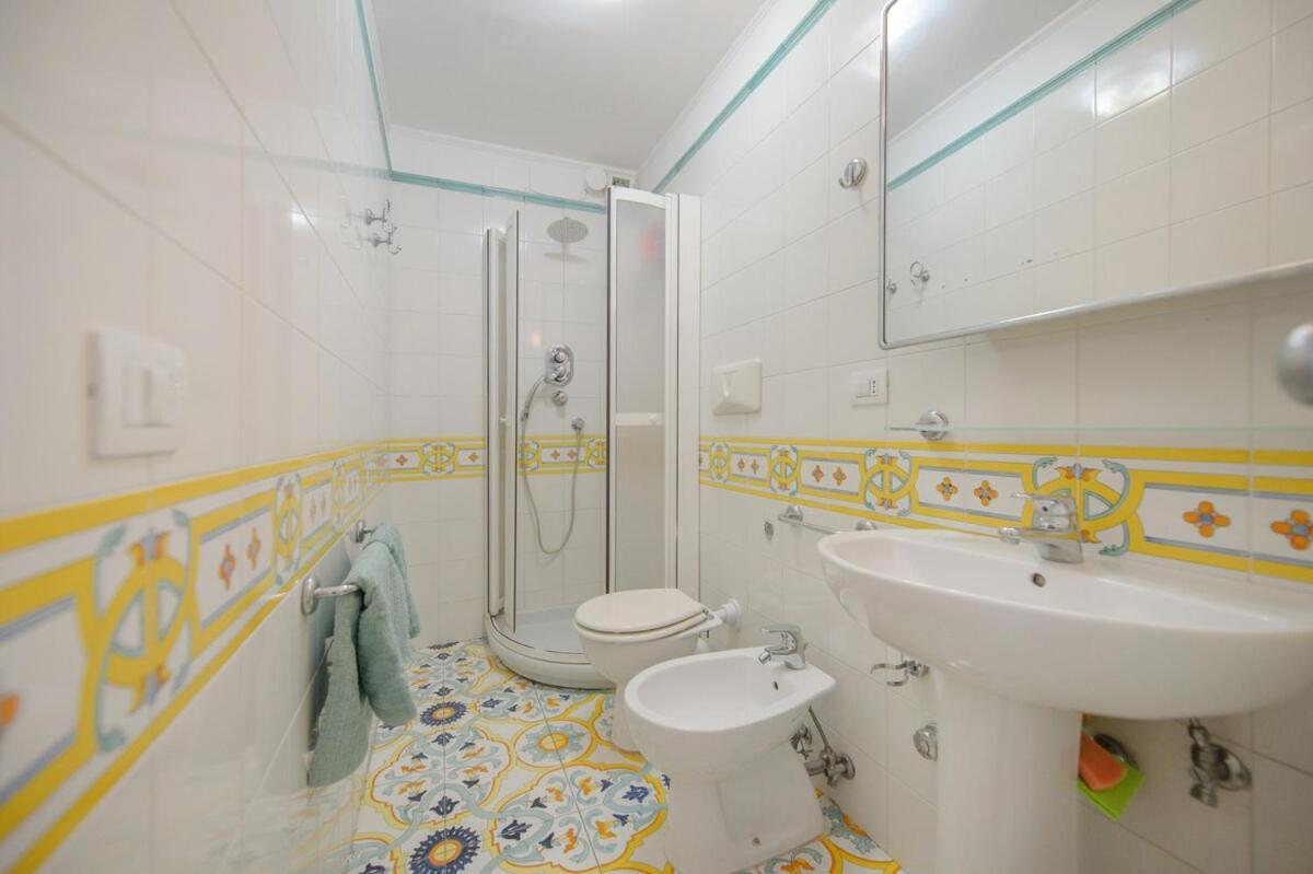Villa Amalu Capri Piscina E Giardino Екстериор снимка