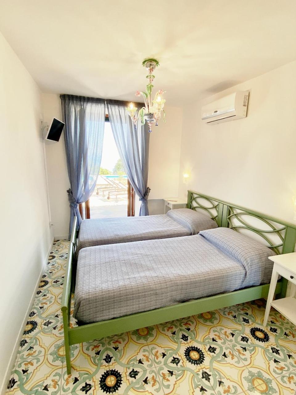 Villa Amalu Capri Piscina E Giardino Екстериор снимка