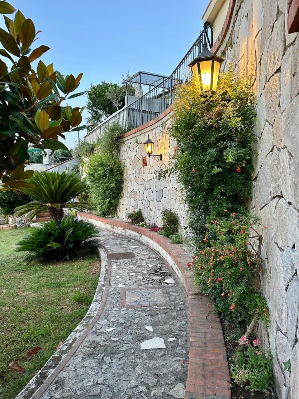 Villa Amalu Capri Piscina E Giardino Екстериор снимка