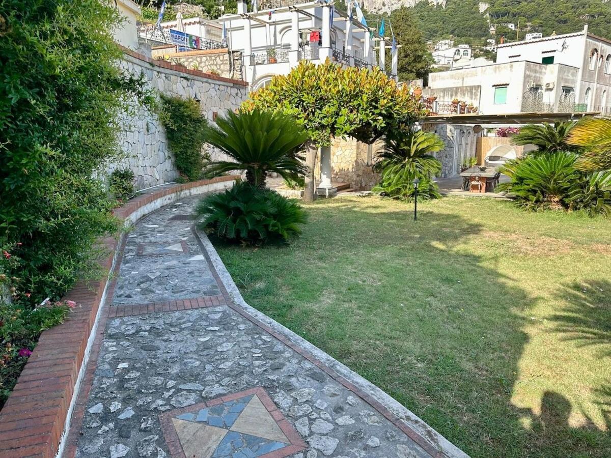 Villa Amalu Capri Piscina E Giardino Екстериор снимка