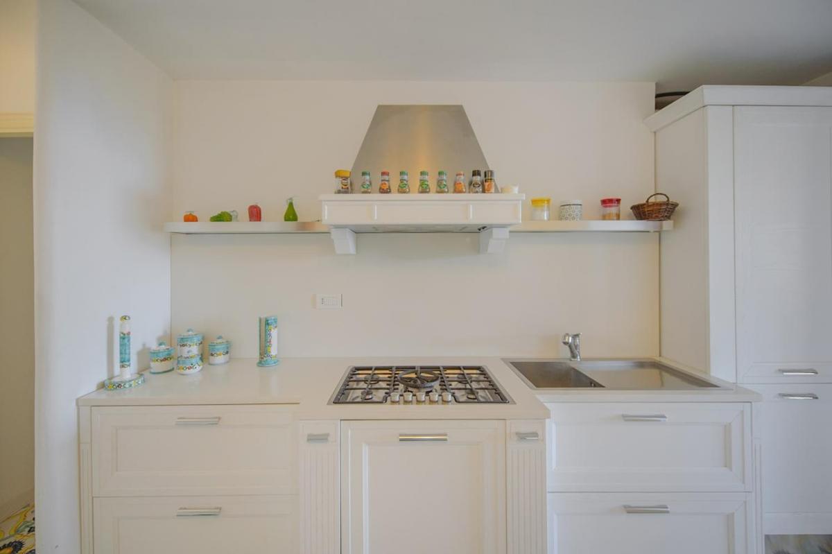 Villa Amalu Capri Piscina E Giardino Екстериор снимка
