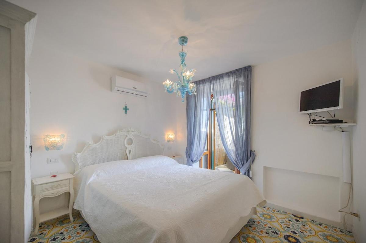 Villa Amalu Capri Piscina E Giardino Екстериор снимка