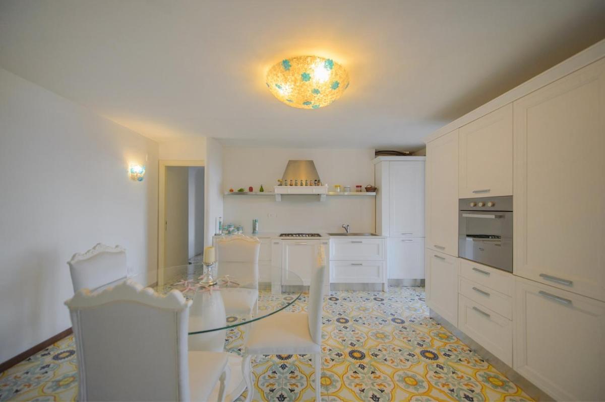 Villa Amalu Capri Piscina E Giardino Екстериор снимка