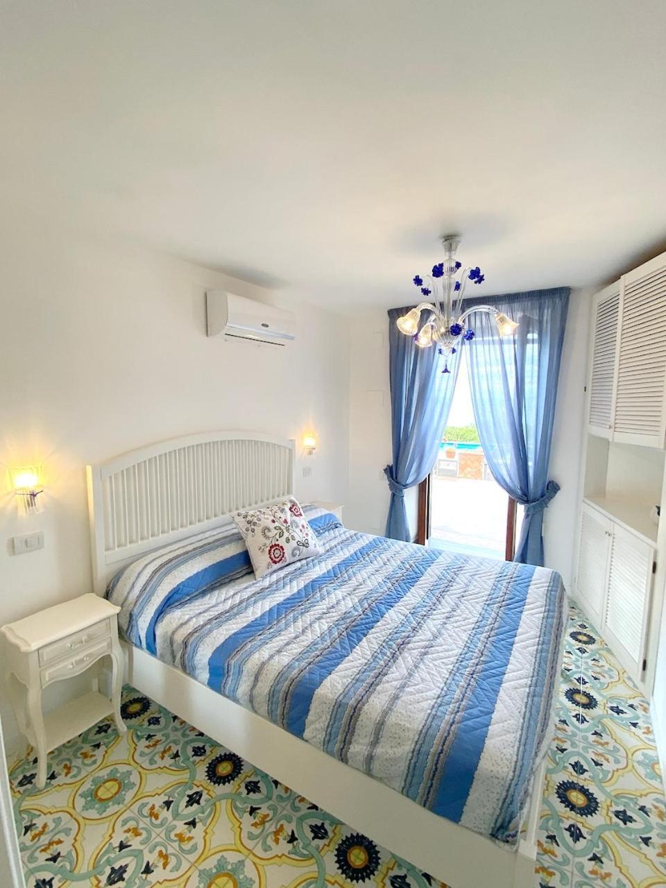 Villa Amalu Capri Piscina E Giardino Екстериор снимка